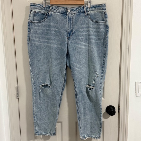 Time and Tru Denim - Time and Tru Women Light Wash Distressed Mom Jeans Plus Size 20 High Rise Frayed
